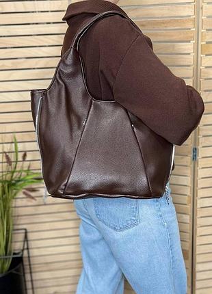 Женская стильная и качественная сумка из эко кожи коричневая