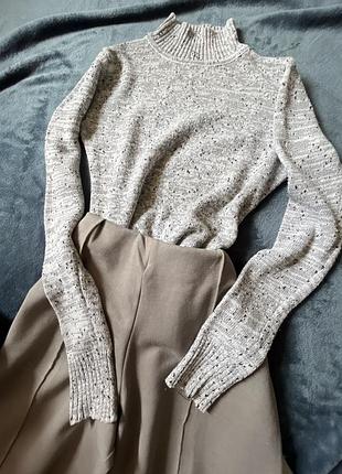 Светрик сірий