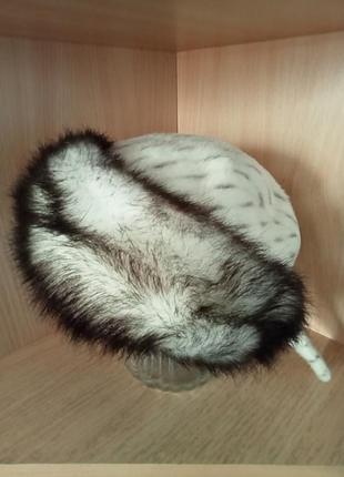 Шапка жіноча