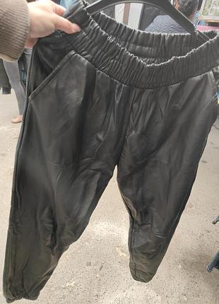 Эко кожа на байке низ резинка