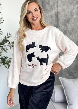 ⭐⭐⭐⭐⭐ 
тепла жіноча піжама з кошенятами 🐈‍⬛ do3443
