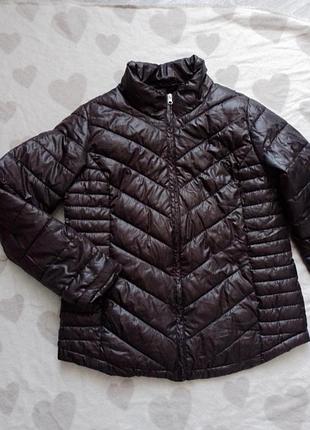 Коричневая стеганая демисезонная куртка