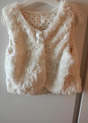 Шубка - жилетка меховая 2-3-4 года