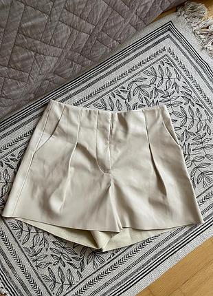 Шорти mango з екошкіри