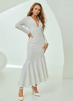 Платье русалка белое в горошек с асимметричным низом и глубоким вырезом shein