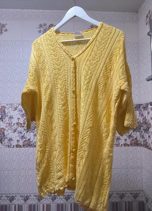 Крюченая кофта ясно желтого цвета размер l-xl