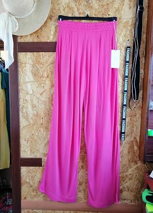 Ярко-розовые брюки фуксия высокая посадка с карманами полномеры вискоза-катон