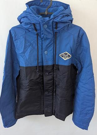 Куртка для мальчика alcott,синяя,нейлон,с капишоном,капишон,прямая,синтепон,легкая,теплая, лишняя,манжет,анорак,синтепон,тепла,осень,зима,италия