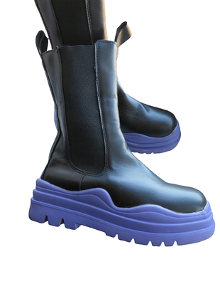 Модные женские ботики . .размер 39/40(25см)