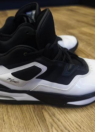 Кросівки чоловічі jordan stay loyal 3  чорно-білий 46 розмір