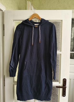 Туника с капишоном