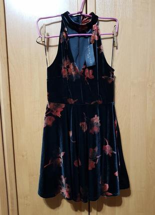 Красивое веллюровое бархатное платье, нарядное чёрное короткое платье в цветах, сукня3 фото