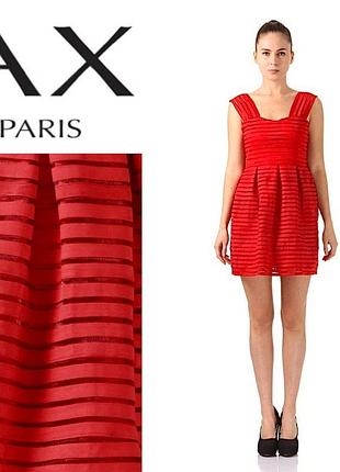 Интересное красное платье