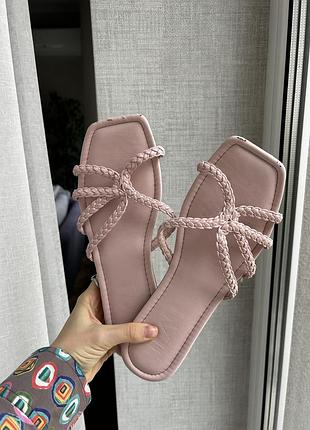 Жіночі ніжно рожеві шльопанці answear lab