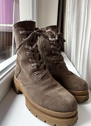 Зимові замшеві черевики