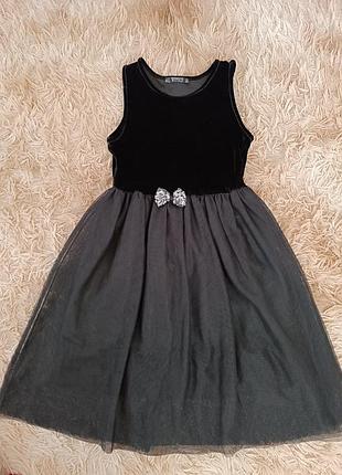 Плаття нарядне красиве сукня