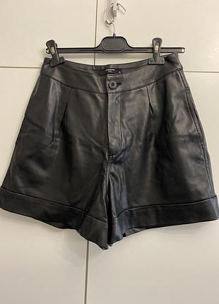 Шорти шкіра reserved розмір м
