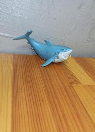 Фігурка disney  bullyland - брюс, акула з мультфільму "у пошуках немо"