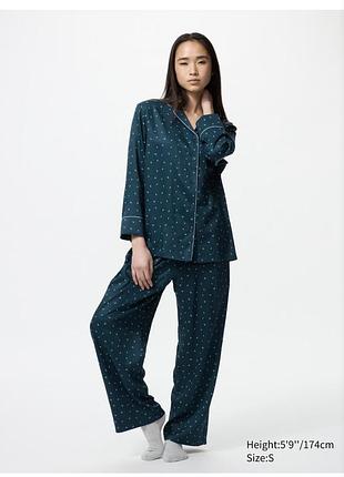 Жіноча атласна піжама uniqlo  (з принтом, з довгим рукавом)