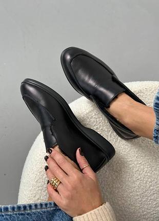 Лофери жіночі шкіряні чорні зимові на цигейці