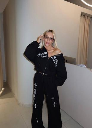 Теплий жіночий костюм