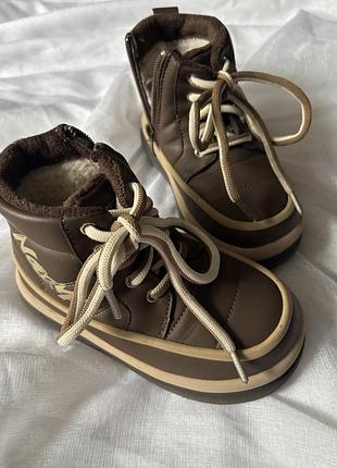 Дитячі ботінки