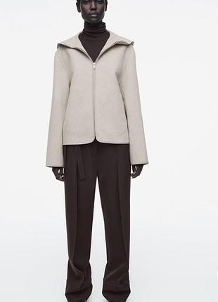 Вовняна ( меріно) куртка cos з каптуром- тренд сезону