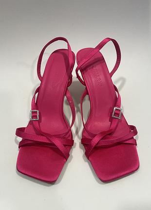 Босоніжки рожеві