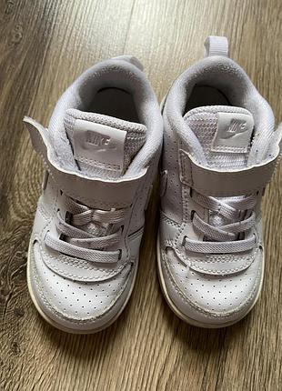 Кросівки білі nike