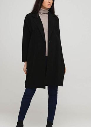 Стильное классическое черное пальто- меди, от "cropp"