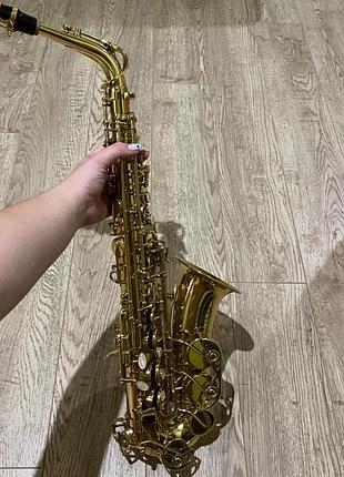 Саксофон альт