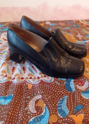 Туфли осенние 37 размер