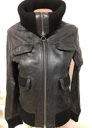 Шкіряна курточка весна,осінь.