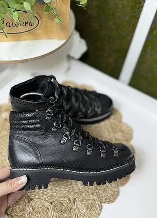 Зимові шкіряні жіночі черевики