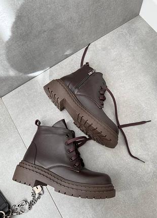 Черевики жіночі