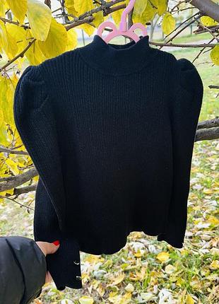 Гольфік в візерунок з ґудзиками на рукавах