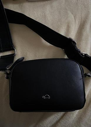 Чорна сумка