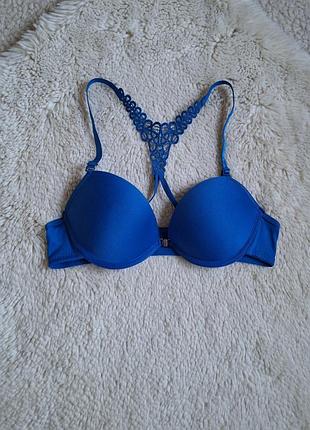 Бюстгальтер с красивой спинкой на застежке спереди