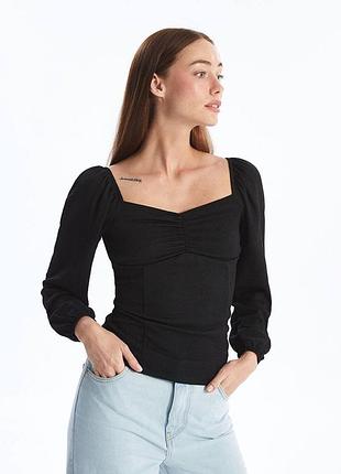 Чорна класична блуза