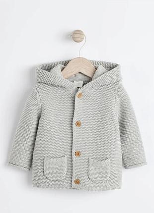 Сірий - в'язаний з капюшоном немовля кардигани