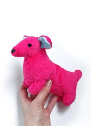 Дуже мила рожева такса