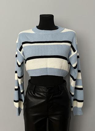 Светр вкорочений