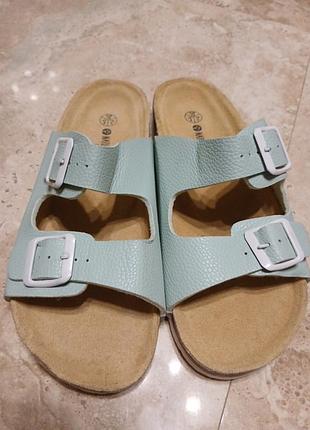 Шлепанцы 39 размер