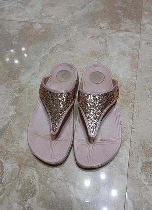 Шлепанцы 39 размер