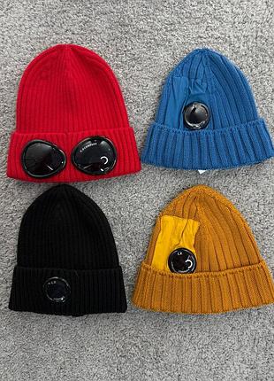 Чоловіча шапка щільний якісний преміальний матеріал зручна в носінні на осінь