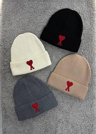 Чоловіча шапка щільний якісний преміальний матеріал зручна в носінні на осінь