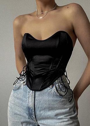 Черный корсет
