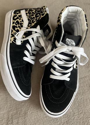 Стильні кеди vans