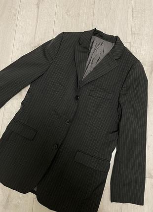 Піджак у смужку