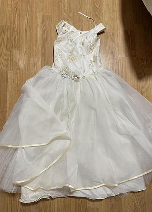 Святкова сукня